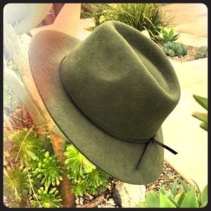 Gender neutral green Brixton felt hat
